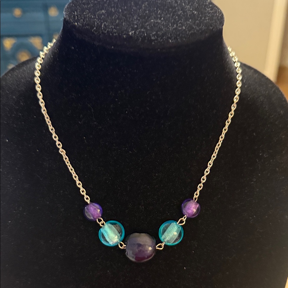 Vintage Silver Tone Purple Blue Beaded Pendant Statement Necklace